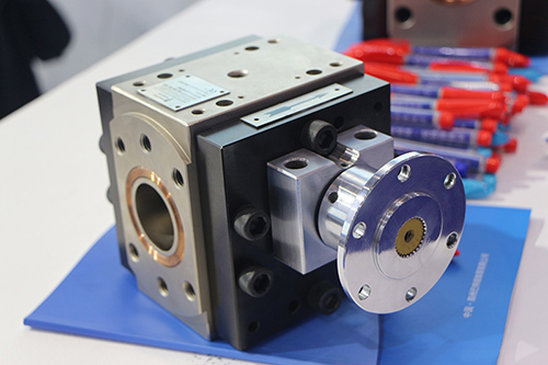 塑料熔體計量泵